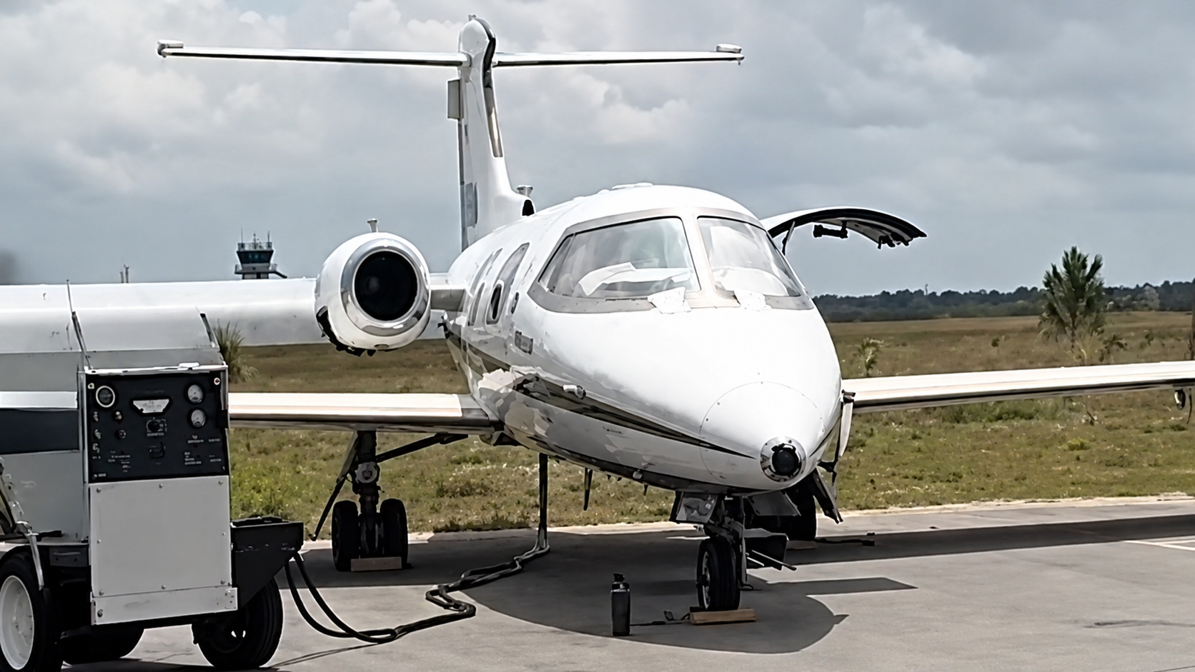 Starting a long-stored private jet
