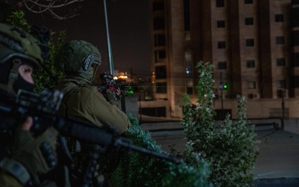 IDF says 3 arrested in Hebron for plotting shooting attack in the ...