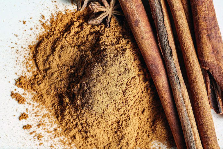 Anyone who owns a vacuum cleaner urged to sprinkle kitchen ingredient ...