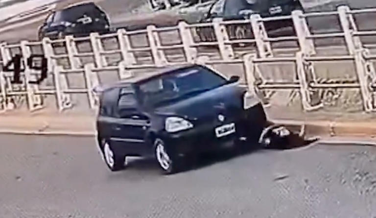 Horrifying moment driver run over by her own car while checking battery ...