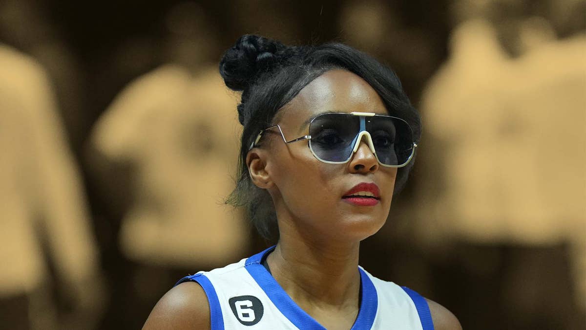 A singer once drew Lola Bunny comparisons at an All-Star Celebrity Game ...