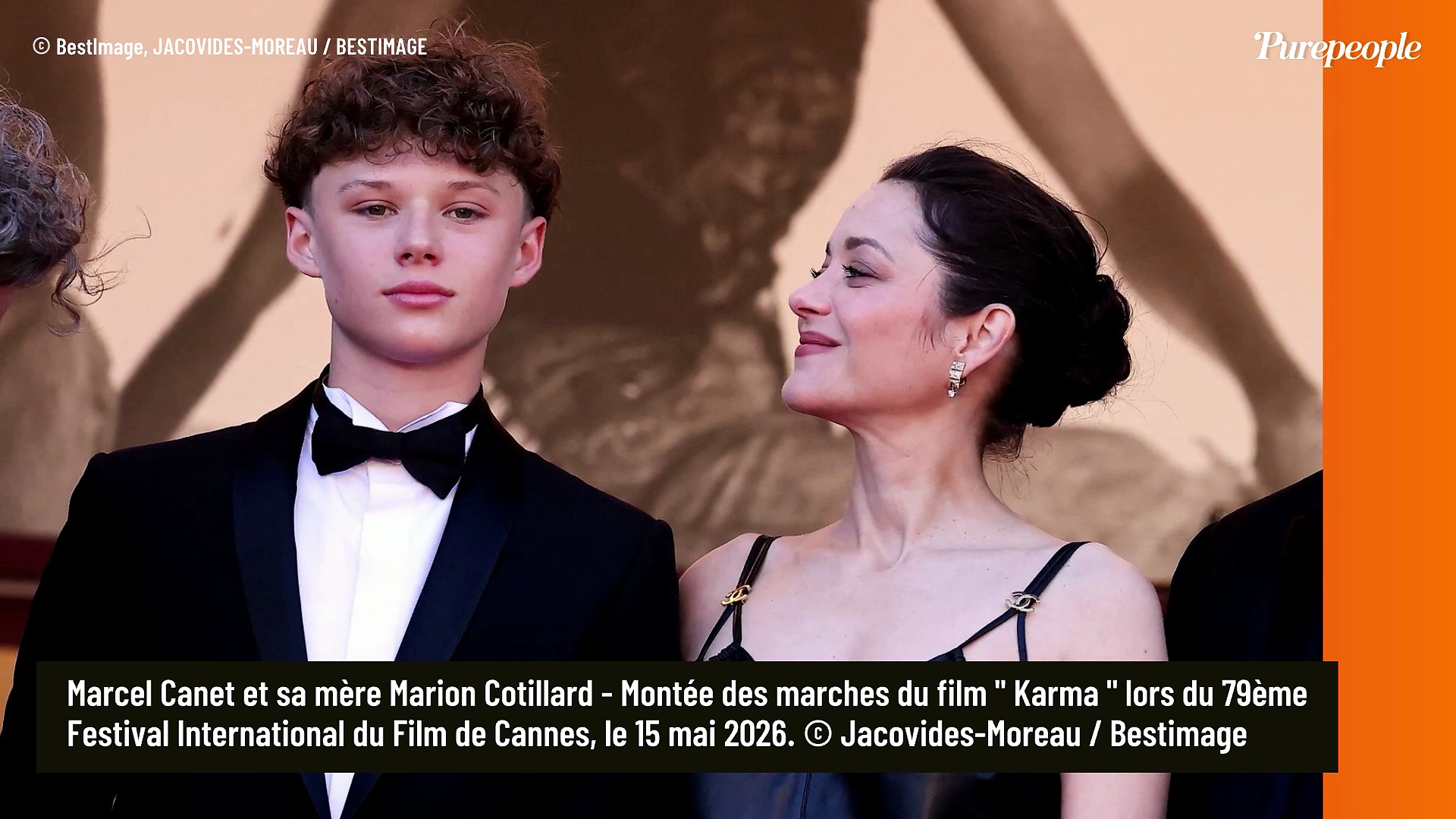 Marion Cotillard dans les bras de Guillaume Canet lors du Festival de ...
