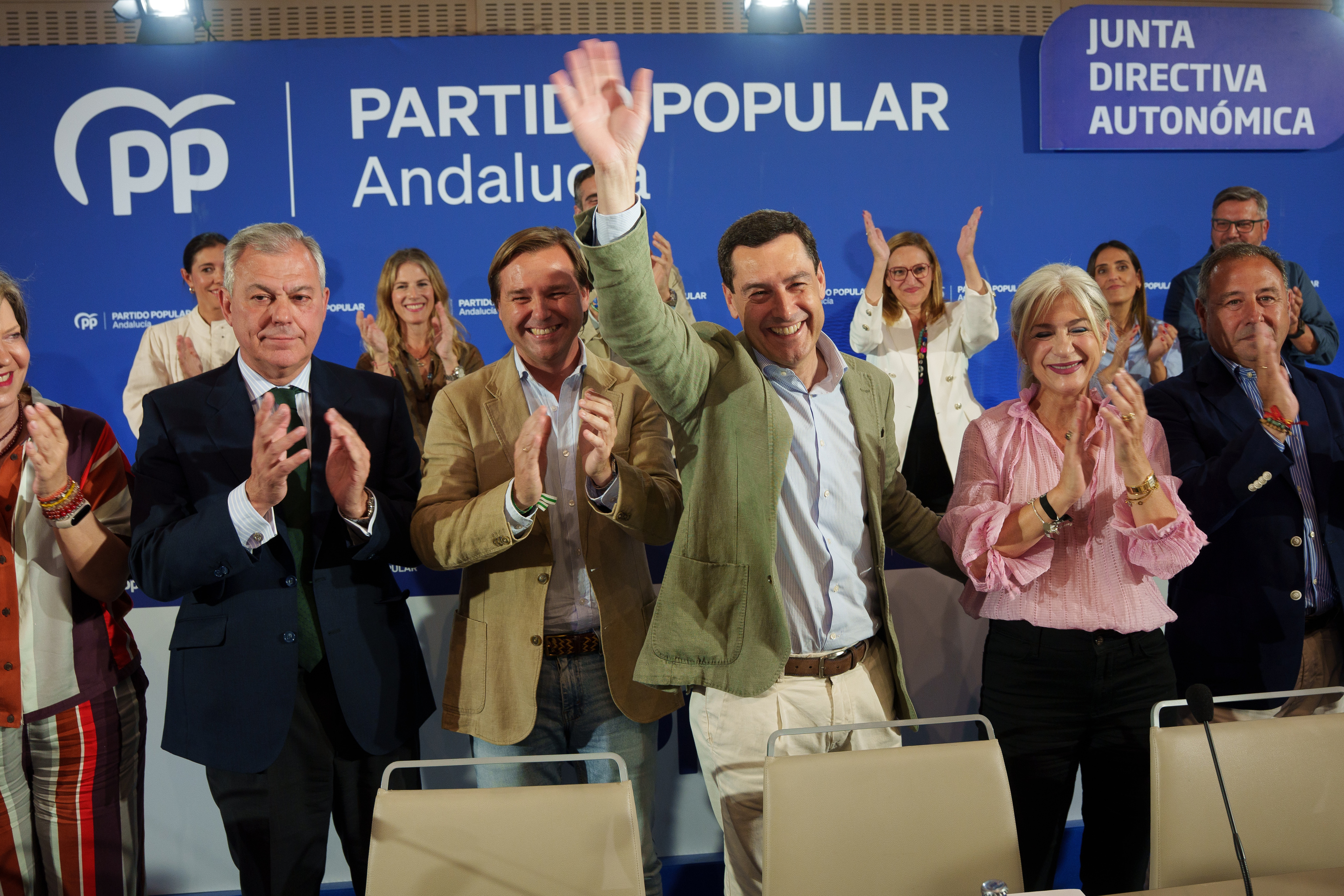 El PP se toma su tiempo para empezar a negociar la investidura de ...