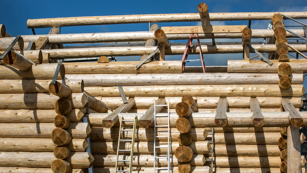 Build your dream log cabin with timeless techniques
