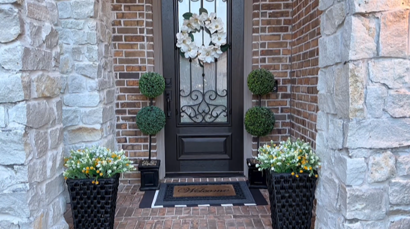 The simple cleaning and decor ideas transforming seasonal spaces
