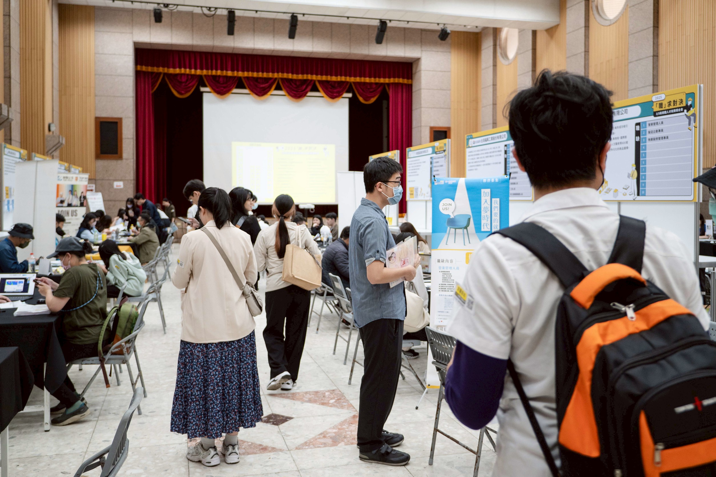 搶搭AI與新媒體浪潮! 高雄職涯媒合會攜手24企業釋百項熱門職缺
