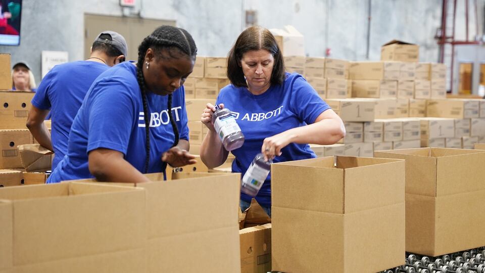 Central Florida volunteers prepare disaster relief packs for hurricane ...