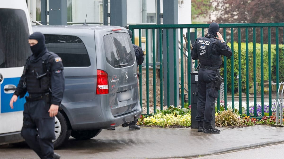 Clan-Chef während Haft in Rolls-Royce geblitzt