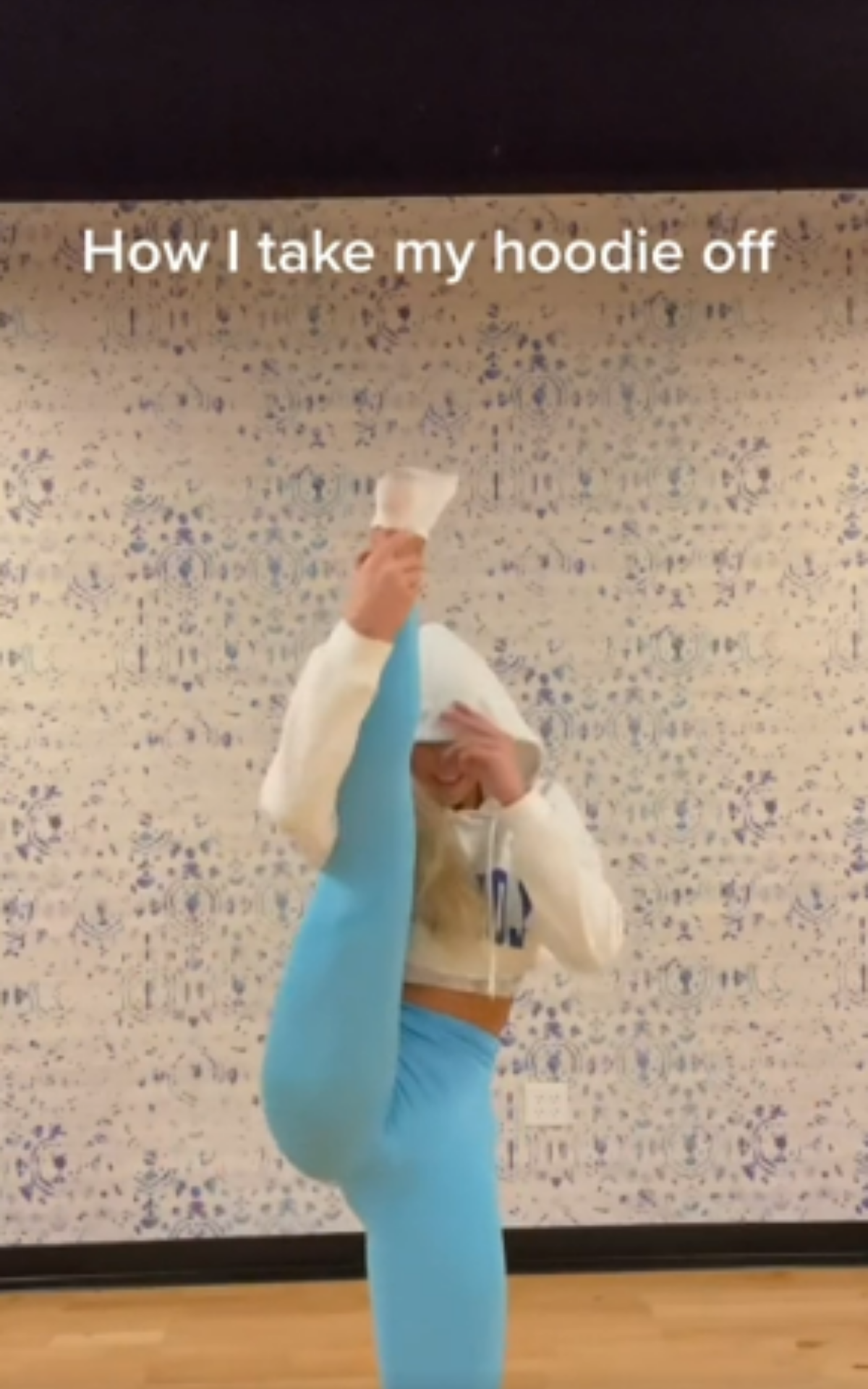 How normal people take their hoodie off vs gymnast hoodie challenge