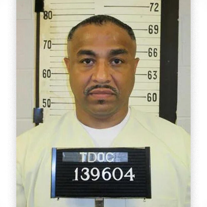 Tennessee stops execution after failing to find vein for lethal drugs