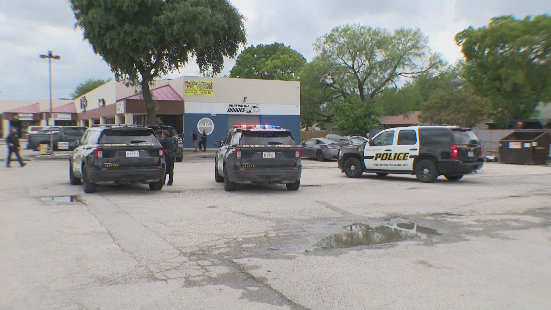 Bystander shot during road rage incident on northwest side, SAPD says