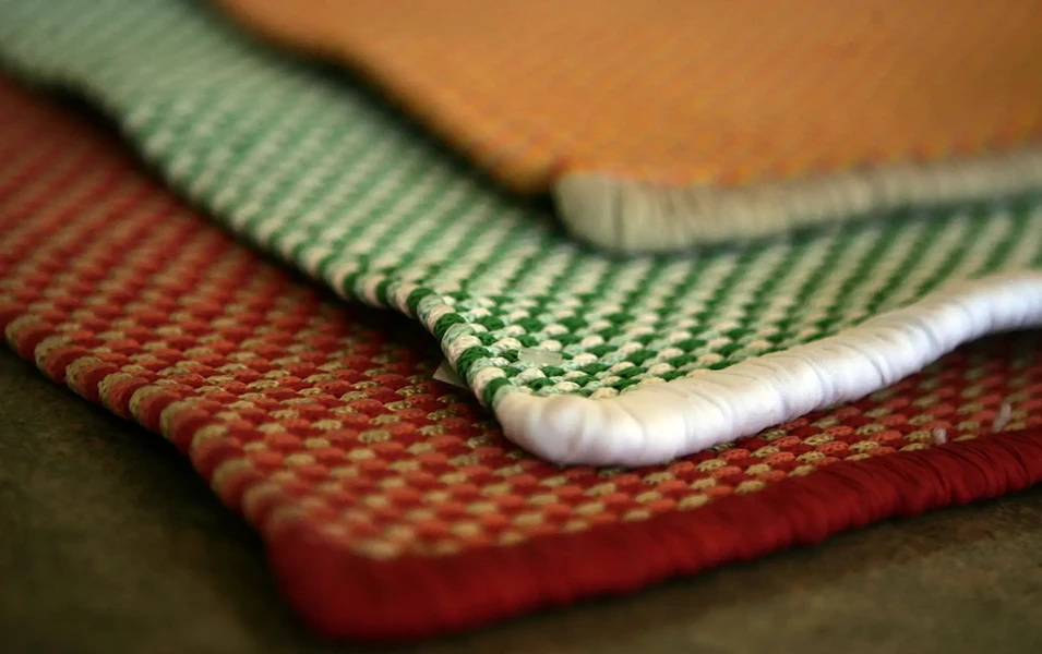 Outdoor rug tips for style and durability