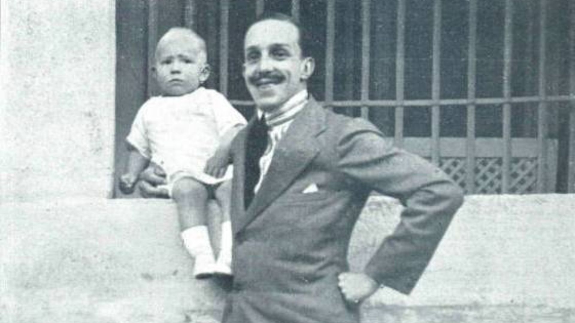 20 child rulers who inherited more power than any kid should have