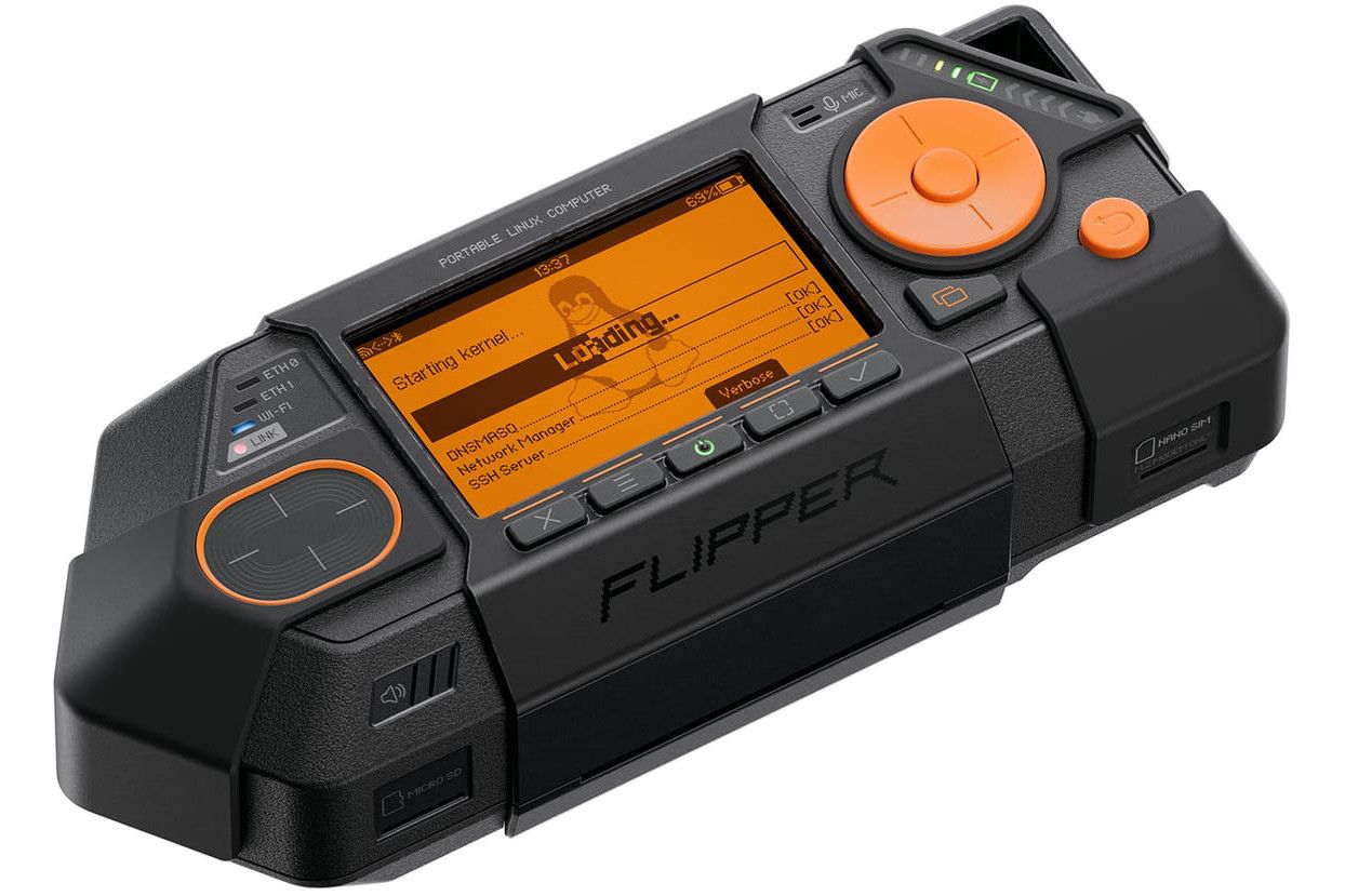 Flipper Zero Kit Base Con Custodia Siliconica, MicroSD 32GB E Adattatore | Multistrumento Per Hacker E Pentester