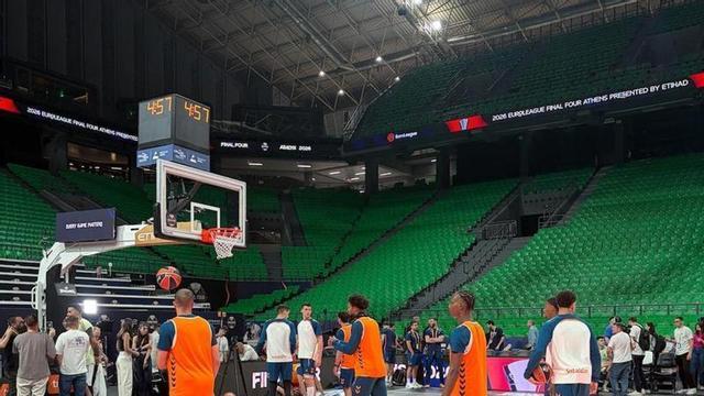 Valencia Basket hace piña en el primer entrenamiento en OAKA con dos ...