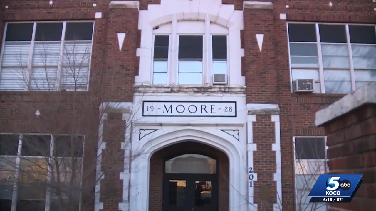 Moore community gathers to say goodbye to historic school building