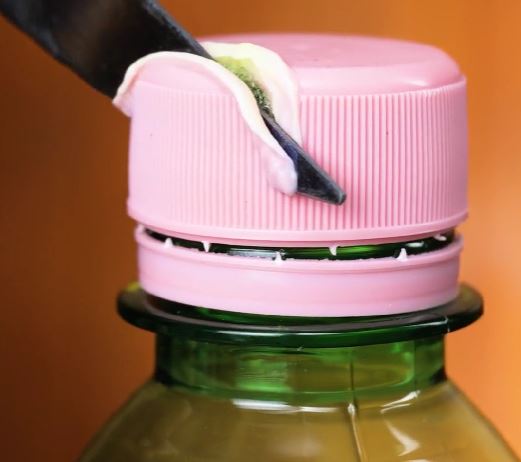 Creative uses for plastic lids – fun DIY projects you can try!