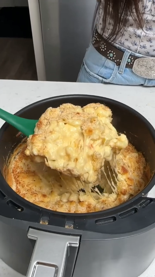 The Only Way I Make Mac and Cheese Now Creamy and Delicious