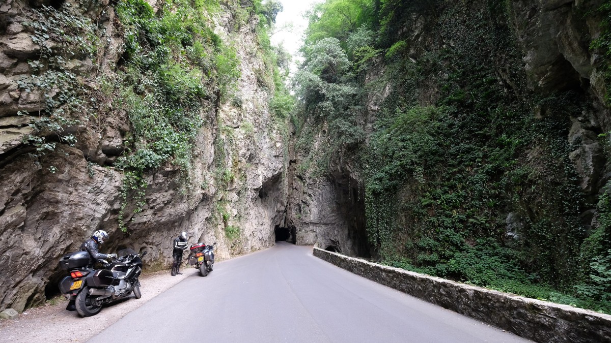 gorge road