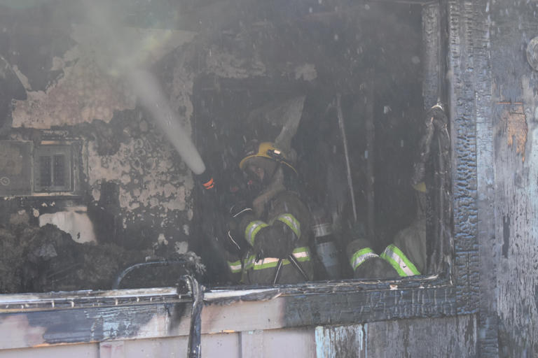 4 people displaced by fire in Forest Grove apartment building