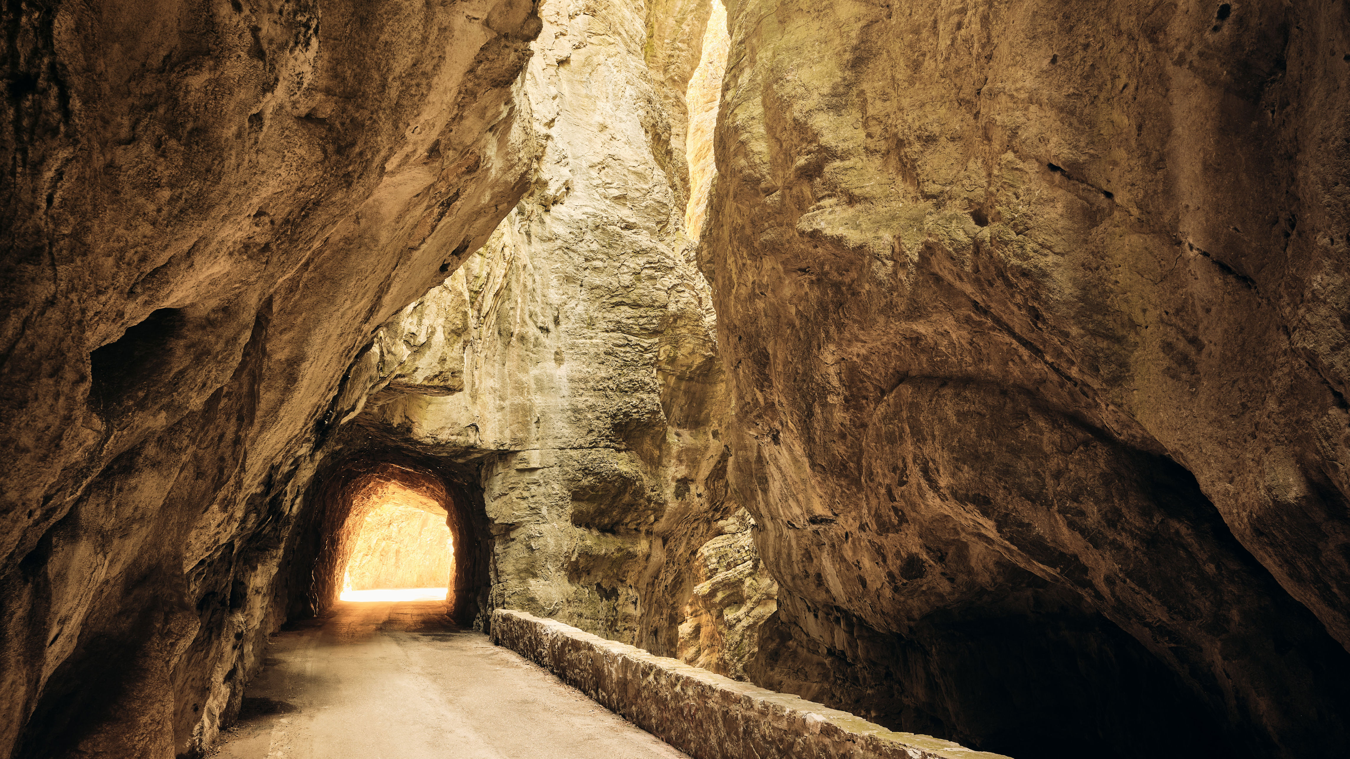 gorge road