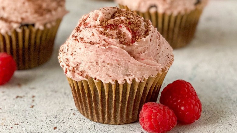 Chocolate raspberry cupcakes recipe