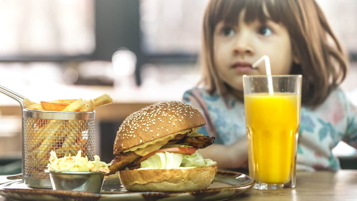 Eating too much junk food can affect your child’s brain for life, new ...