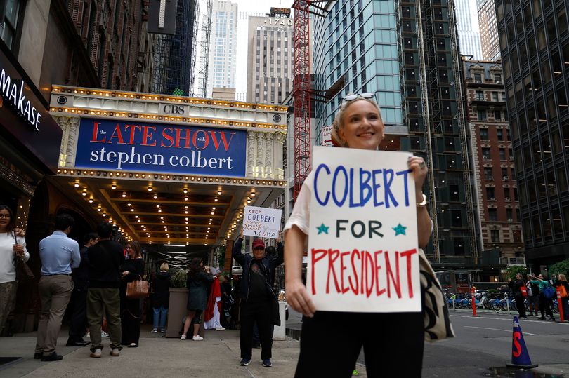 Donald Trump says Stephen Colbert is 'like a dead person' as he speaks ...