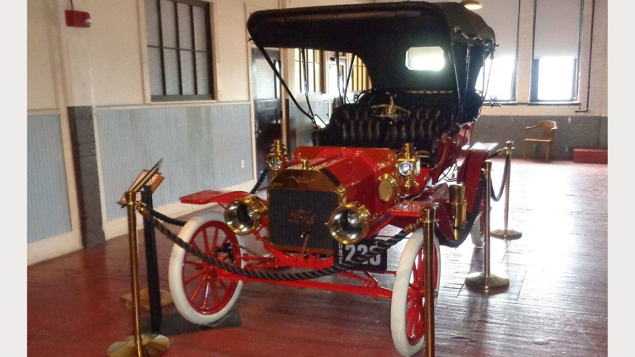 10 cars that redefined what fast meant for their era
