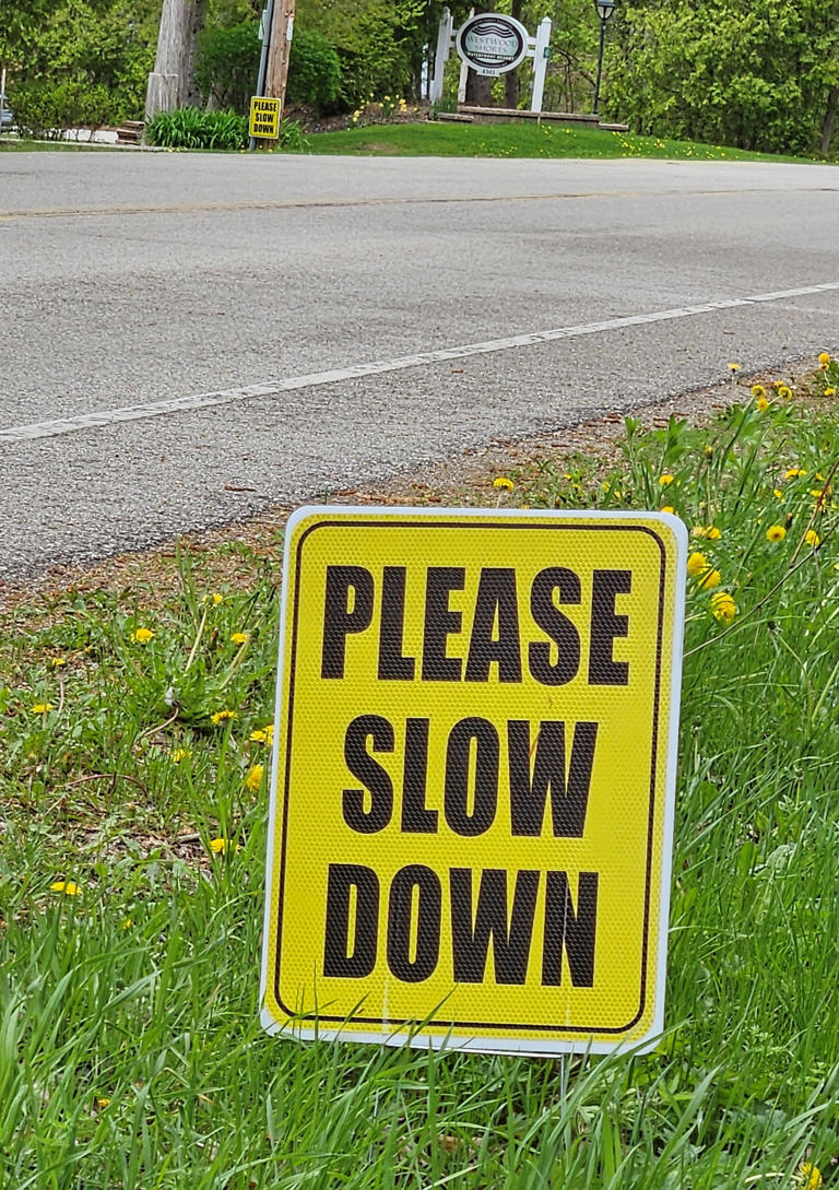 Bay Shore Drive residents in Door County work together to slow drivers