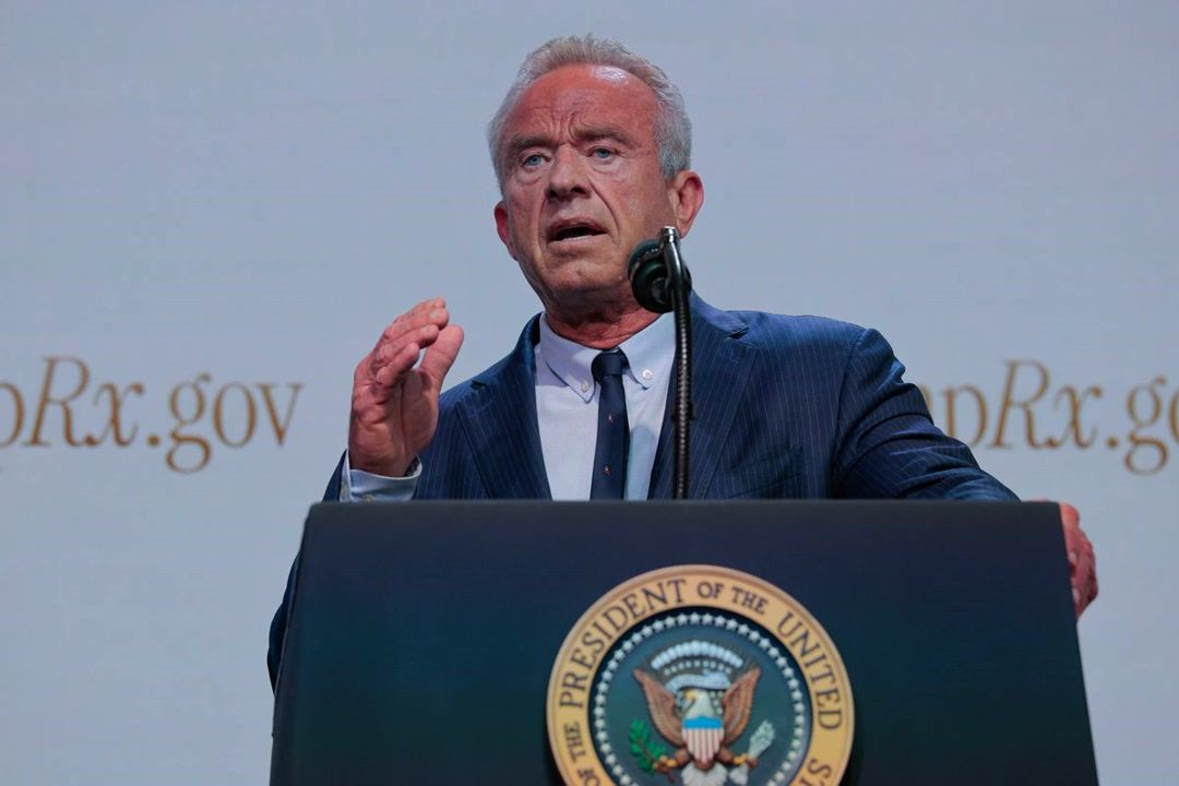 RFK Jr. raises eyebrows as he boasts he is around 'young girls all the ...