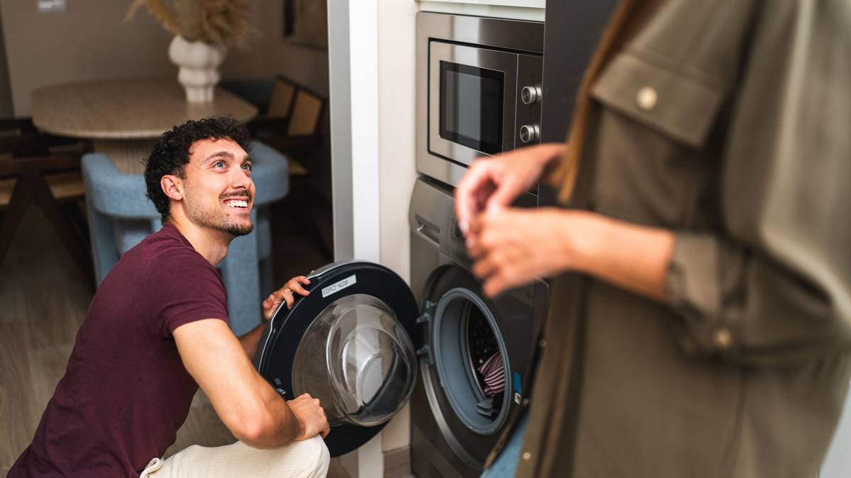 Acha que os homens fazem tudo mal em casa? Estes ‘erros’ até têm vantagens