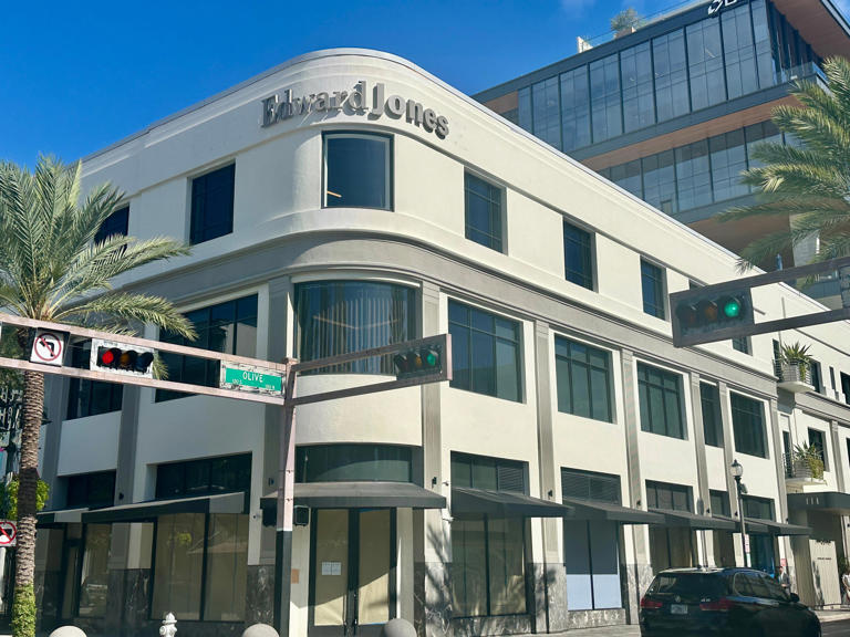 Wall Street South draws Edward Jones office to West Palm Beach