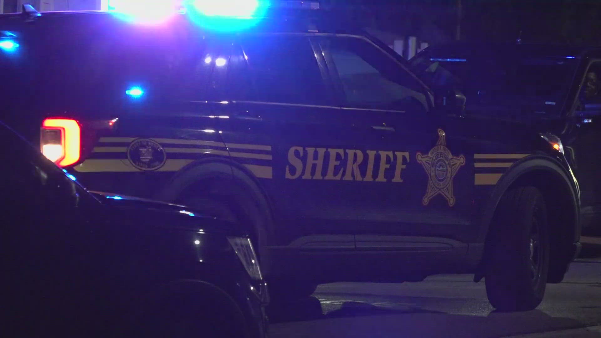 Victim identified in fatal apartment shooting where off-duty Cleveland ...