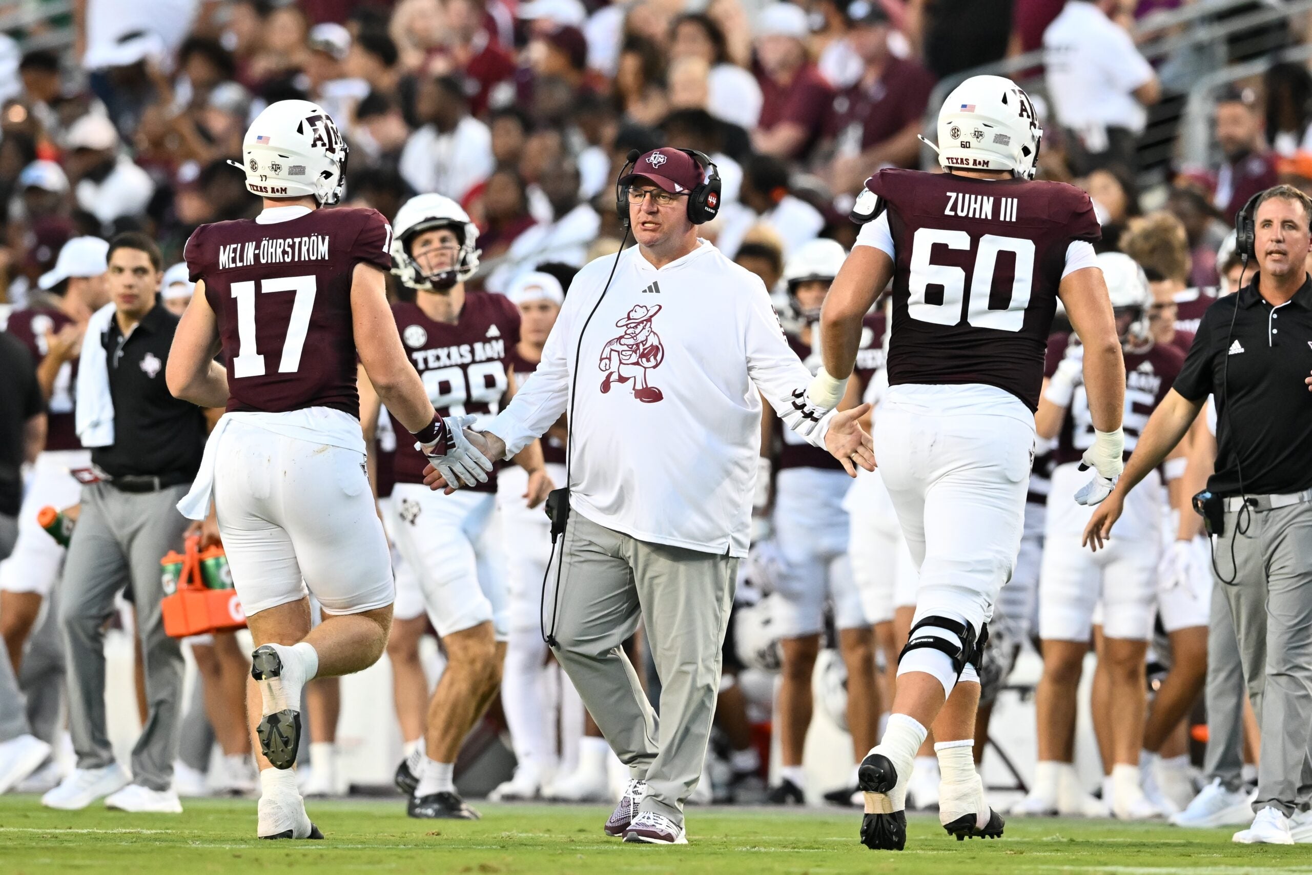 Texas A&M closes the deal on a fast-rising recruit who was being ...