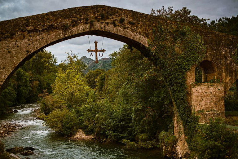 Cangas de Onís © Kaja Kadlecova