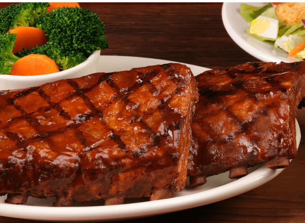 5 restaurant chains shoppers say serve the best BBQ ribs