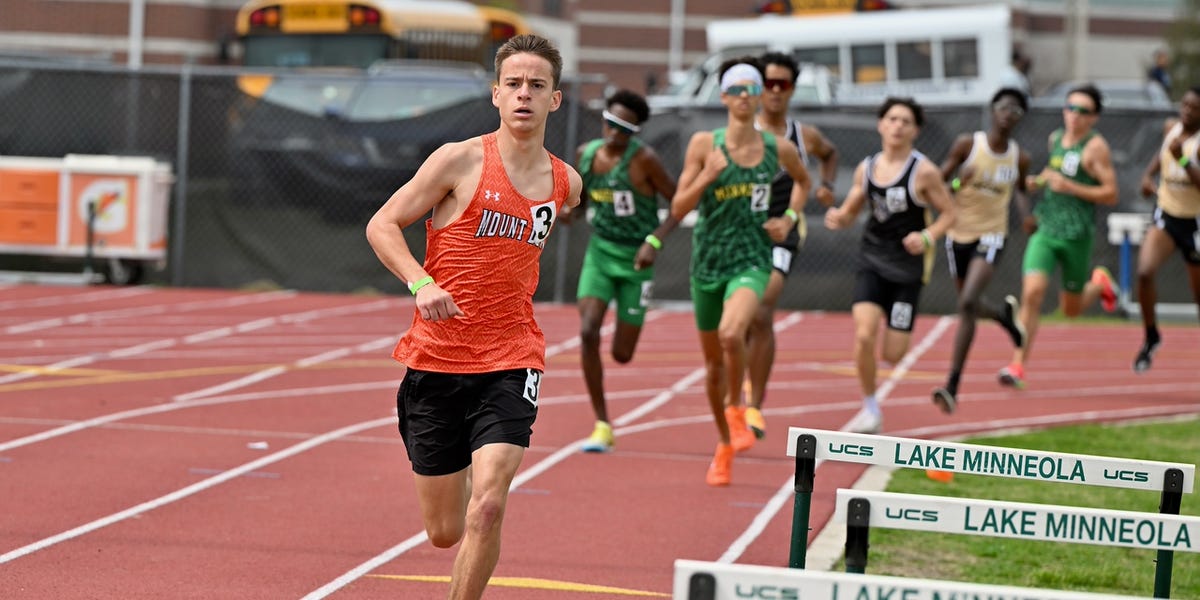 'My goal is to prove them wrong': This one-armed high schooler is ...