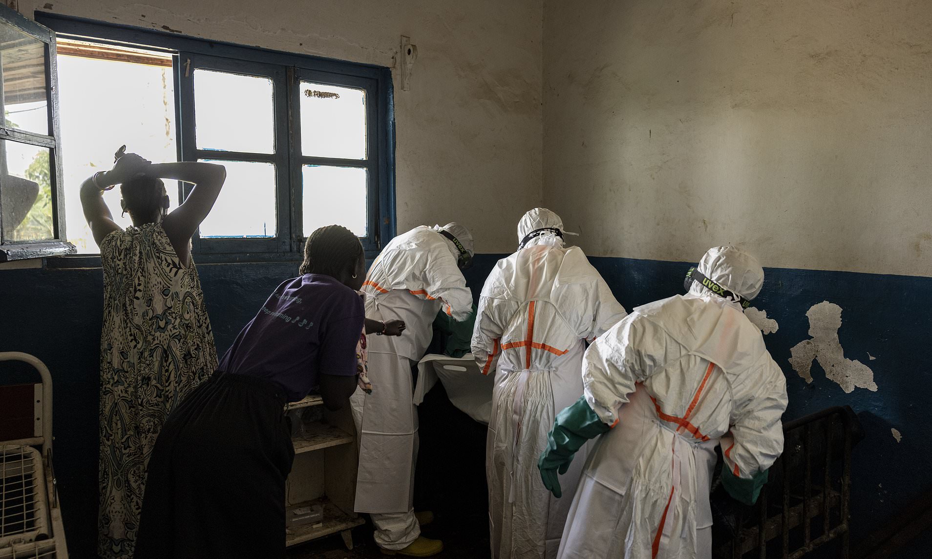 Ebola outbreak in Congo is 'spreading rapidly' and a 'very high risk ...
