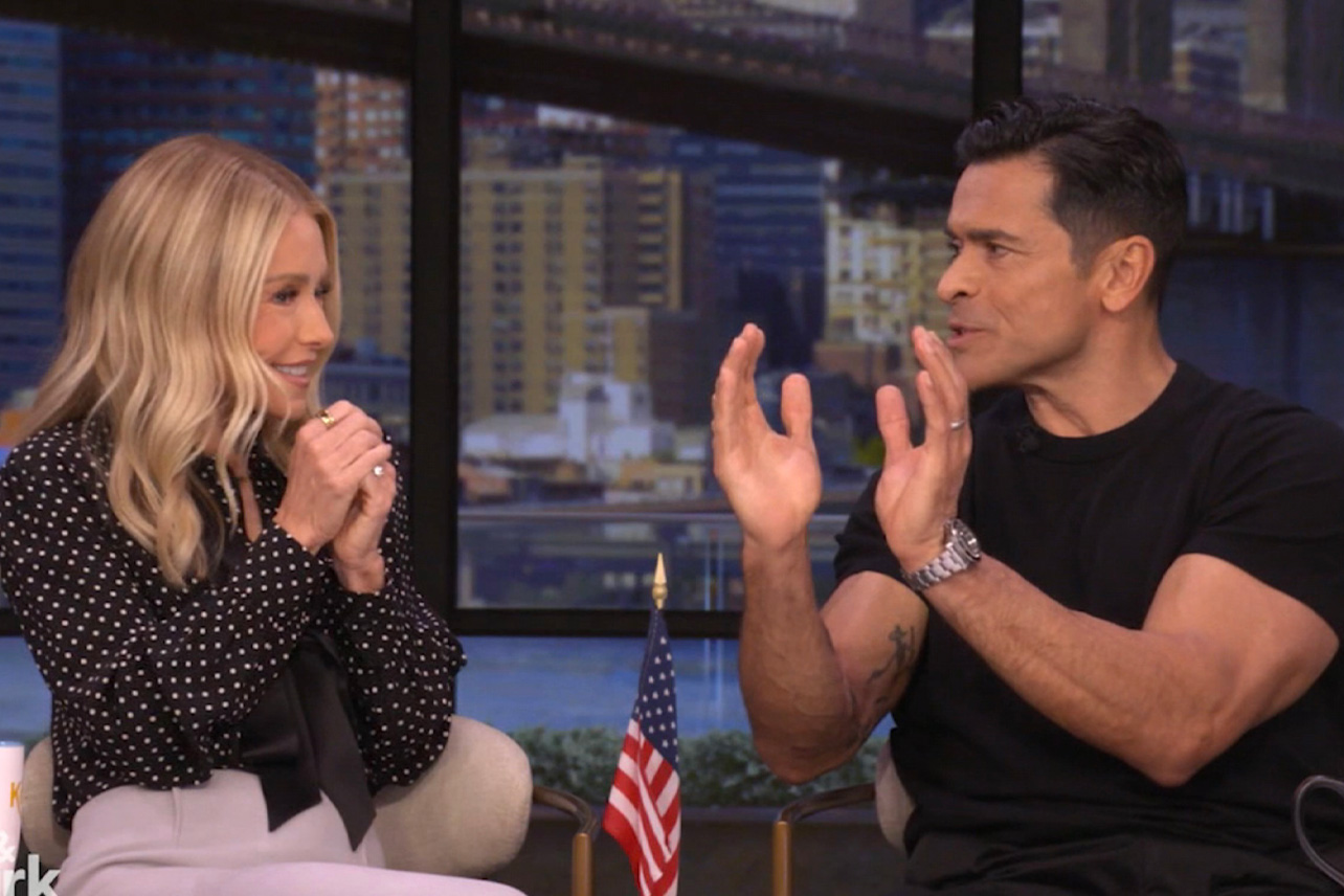 Mark Consuelos tells Kelly Ripa to “keep going” with her “heavy lifting ...