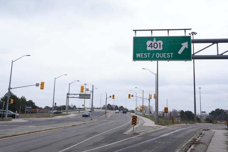 Midnight shooting on Highway 401 leaves one person with minor injuries ...