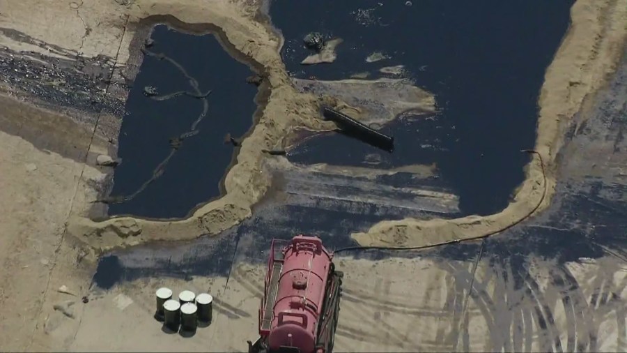 Health officials warn East LA residents about odor after 2,400 gallons ...