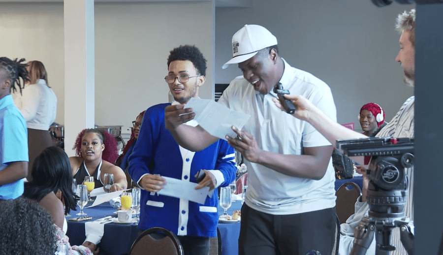 Rhodes alum gives $500 to every graduating CMSD senior
