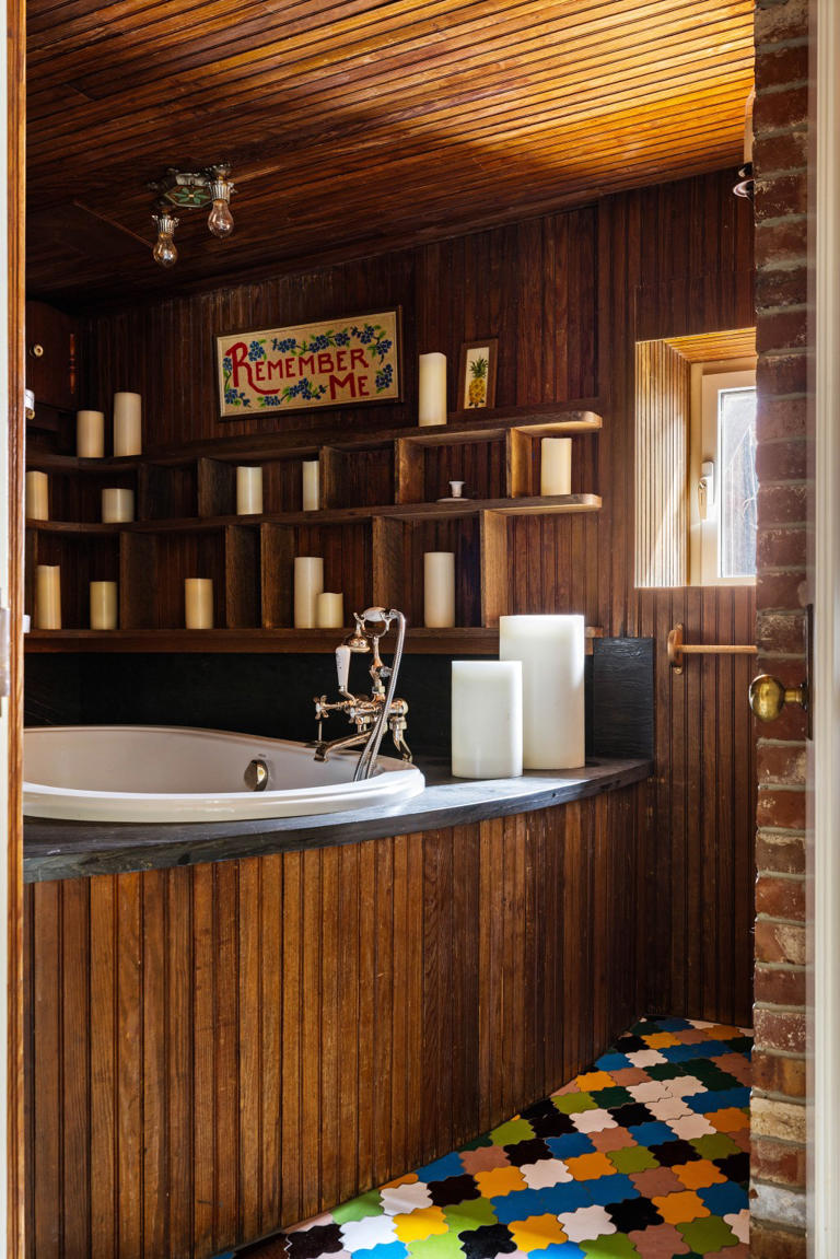 Image showcasing Cara Delevingne's NYC penthouse relists for another discount ...
