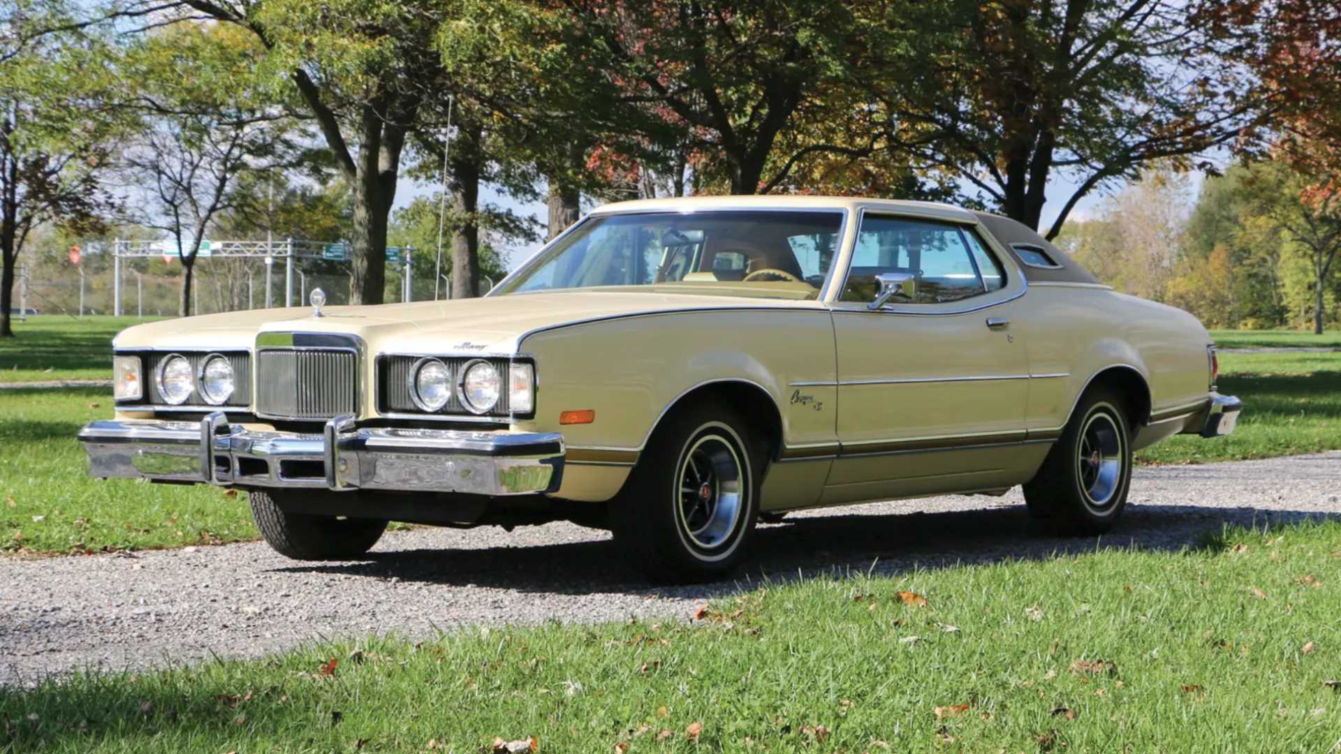 1976 Mercury Cougar XR7 Front Three Quarter