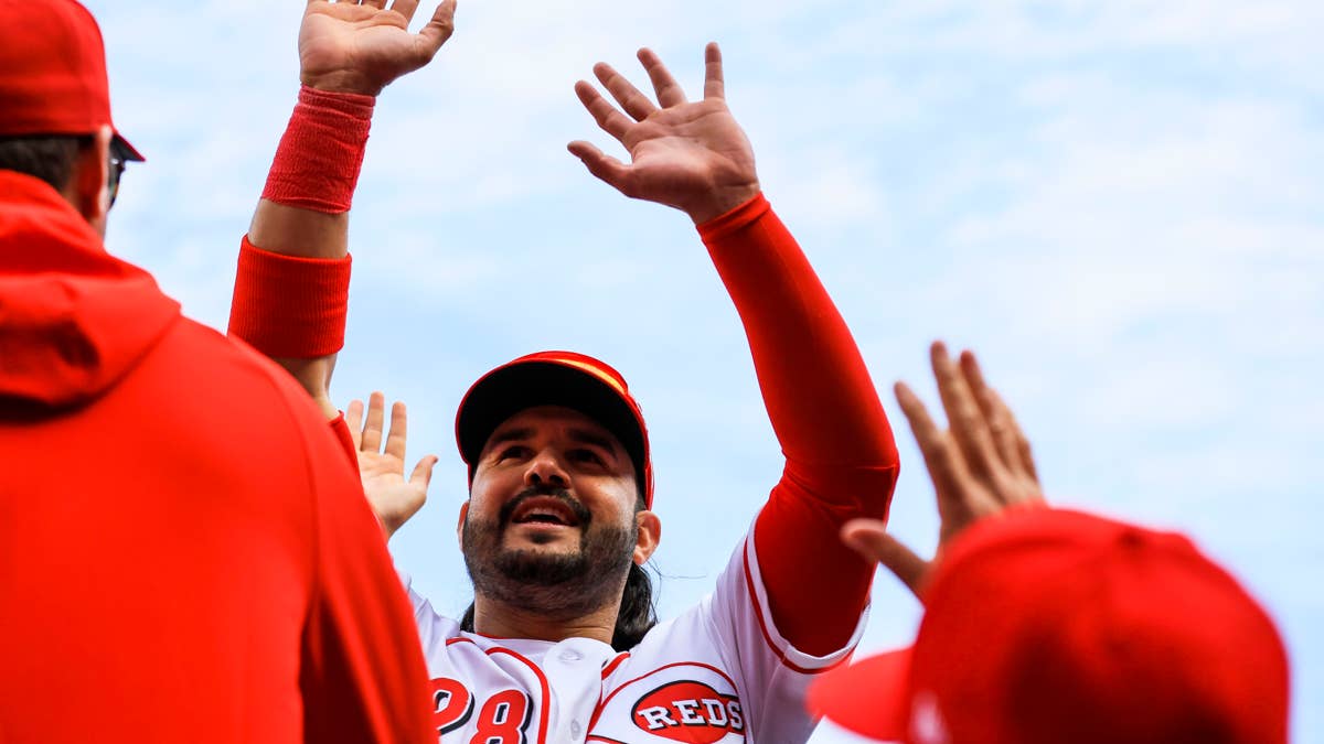 Reds announce injury news after Eugenio Suarez move