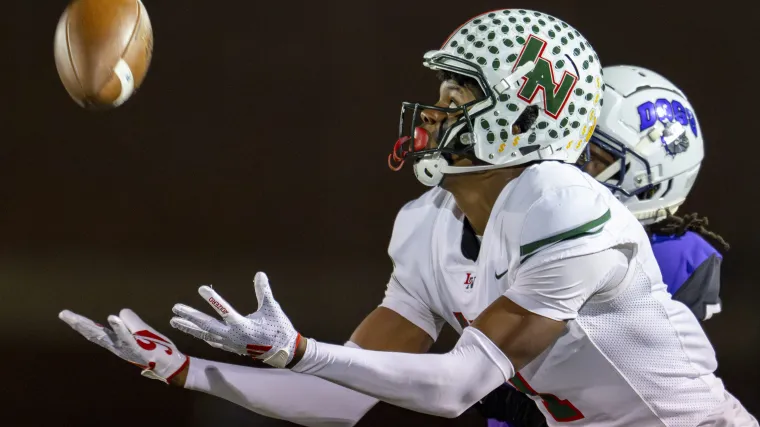 Who are the uncommitted five-star recruits in the 2027 college football ...