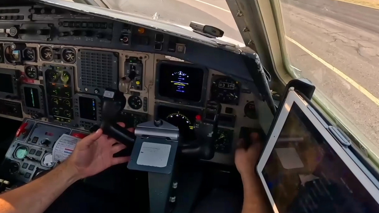 Exploring the Jetstream 41 in Tegucigalpa Honduras with Just Planes