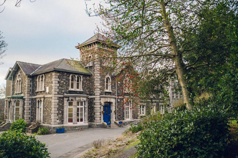 Historic Welsh private school to close within weeks making staff redundant