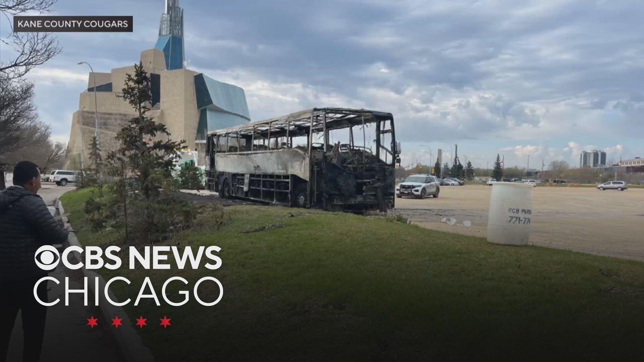 Canadian teen charged with setting Kane County Cougars team bus on fire